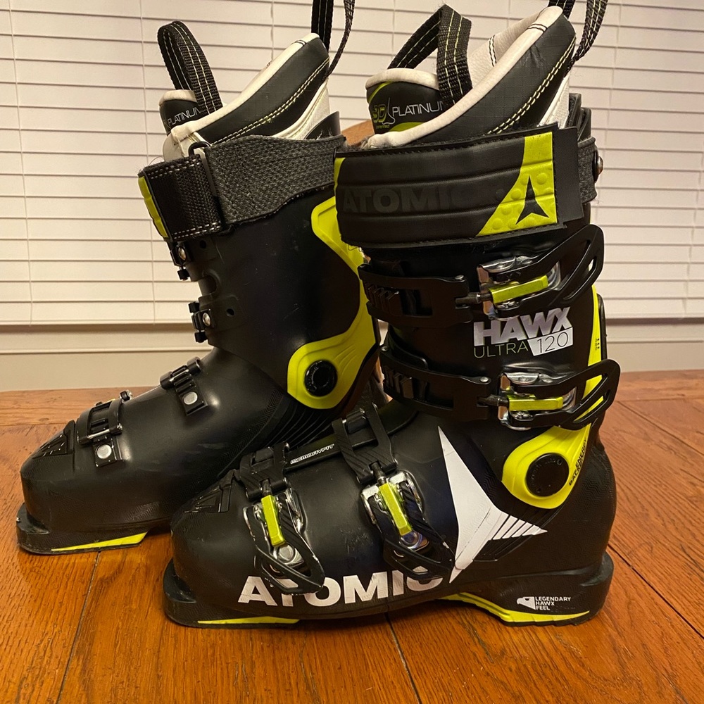 Atomic Hawx Ultra 120 Ski Boots